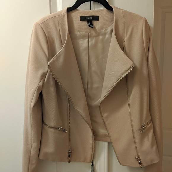Forever 21 Jackets & Blazers - NWOT Forever 21 - Cream Jacket